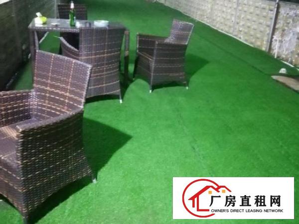  豪华装修，设施配套齐全，交通便利，出行方便