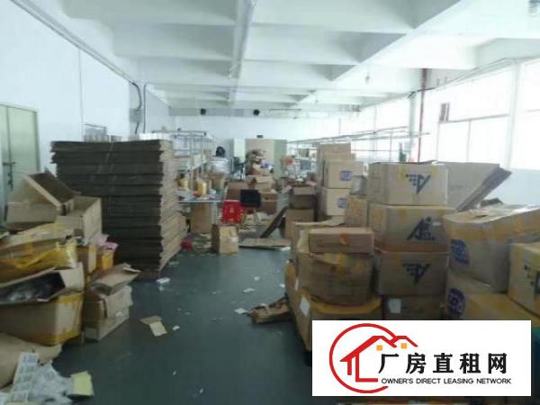  大浪新百丽新出三楼760平带装修厂房招租