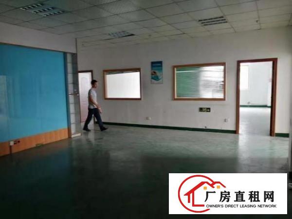  大浪行政中心鹏腾达科技园新出一楼580平方带简单装修招租