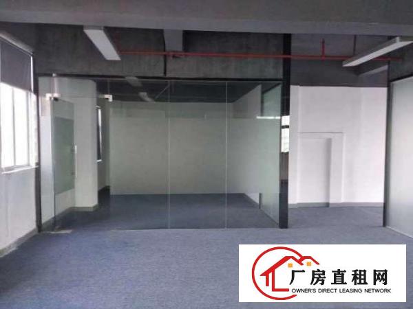  大浪石凹服装基地出2楼238平带简单装修面积实在
