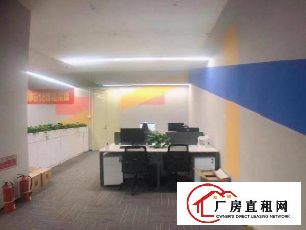  龙华大浪元芬地铁口附近新出精装修厂房1350平，物业直租