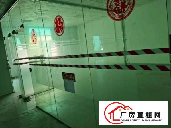  龙华布龙路工业园厂房四楼