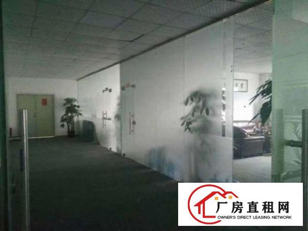  大浪商业中心新出100平精装修厂房(超靓)