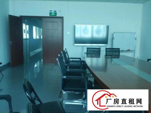  大浪新出2800平方现成无尘车间，水电齐全，拎包入住！