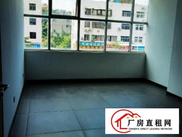  主干道旁新城市花园二楼2700平可办公可分租可商业配套
