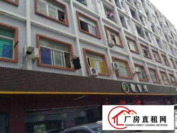  大浪华兴工业区服装基地新出三楼860平带装修厂房招租