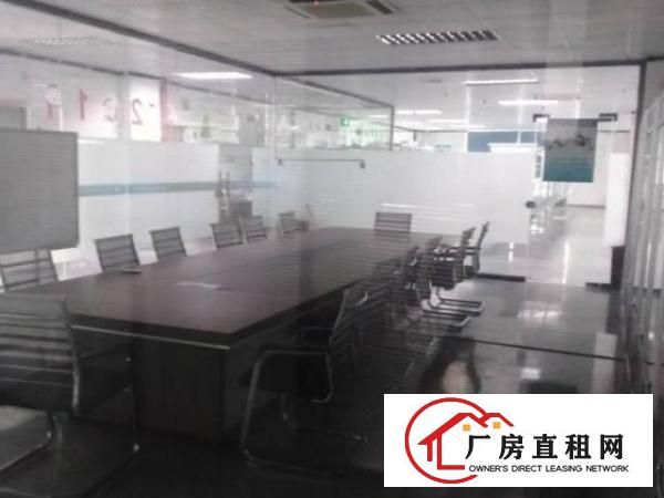  大浪商业中心厂房出租1050平带精装修无需转让费大小可分租
