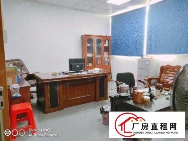  龙华大浪浪口工业区楼上整层1280平精装厂房出租。
