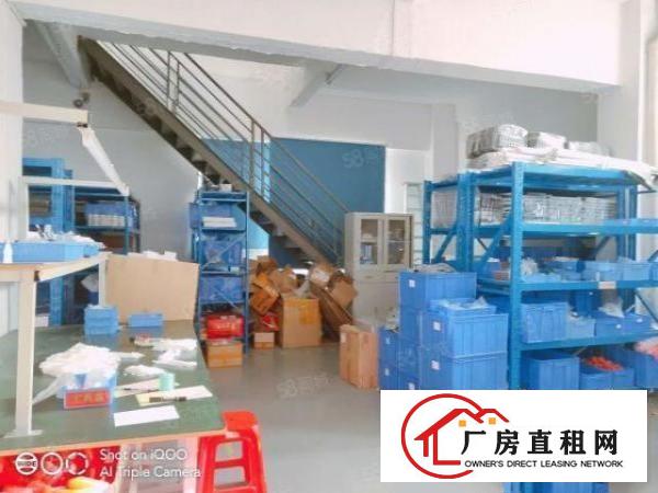  龙华大浪浪口工业区楼上整层1280平精装厂房出租。