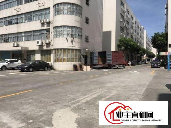  龙华布龙路元芬村一楼600招租
