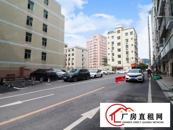 龙华大浪235平米一楼短租仓库厂房业主便宜出租