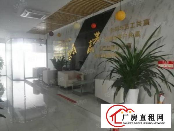  龙华大浪商业中心附近楼上带装修厂房1050平方出租