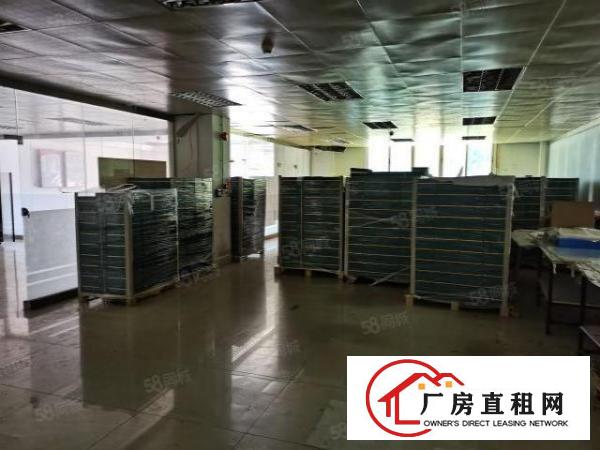  大浪劳动者广场附近新出原房东1800平厂房出租可分租