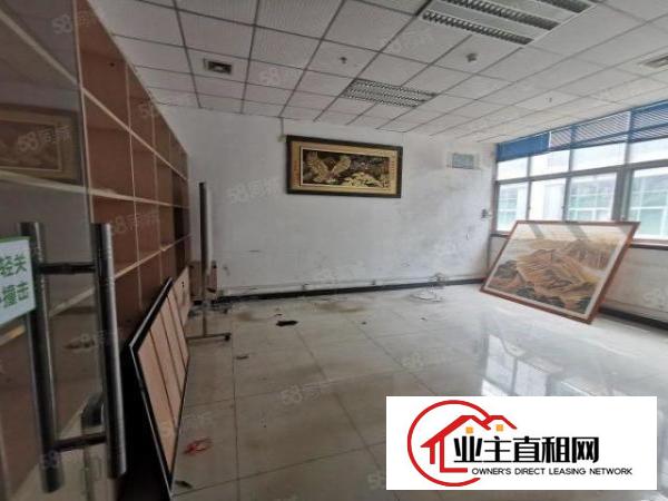  龙华大浪劳动者广场附近新出楼上精装修厂房1500平原房东