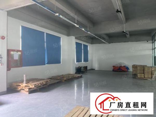  龙华大浪河背小面积厂房160平，240平招租，带装修