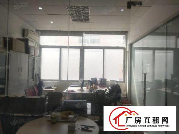  龙华大浪商业中心附近新出楼上600平方精装修厂房出租