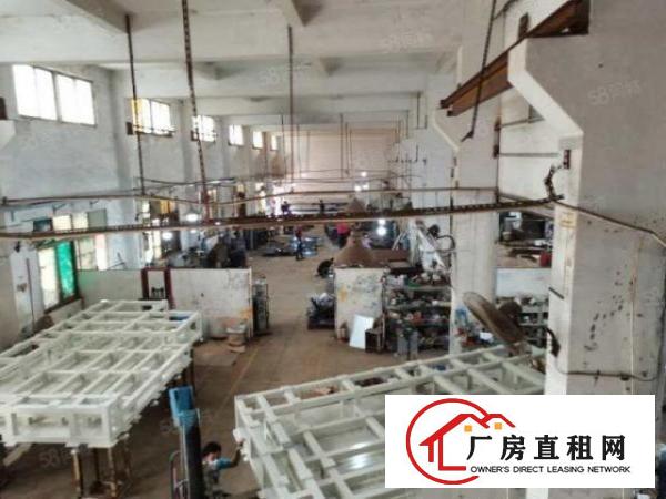  龙华大浪龙观快线边一楼1400平带牛角厂房出租。