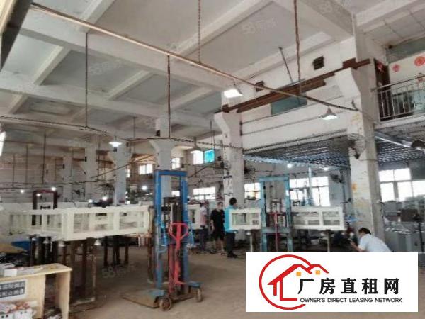  龙华大浪龙观快线边一楼1400平带牛角厂房出租。