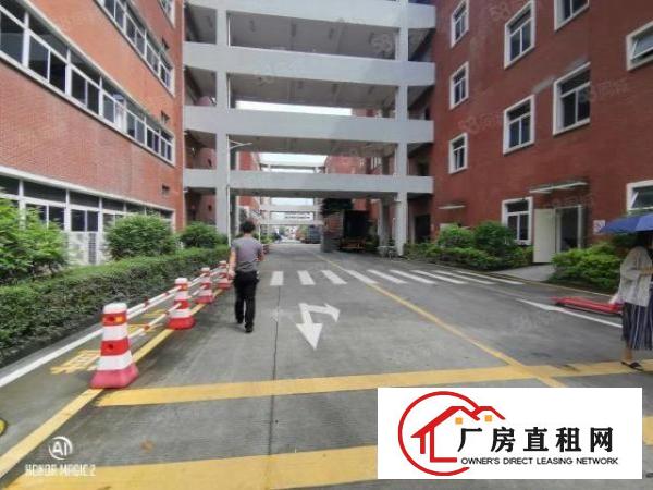  龙华大浪新百丽附近8400平红本厂房出租