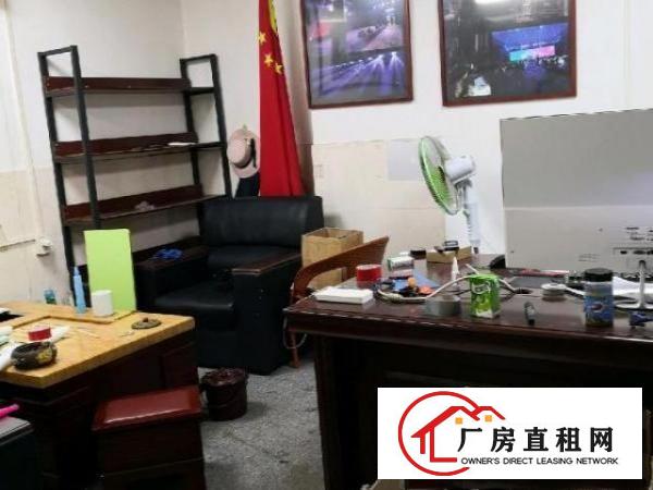  房东低价直租一楼铺位