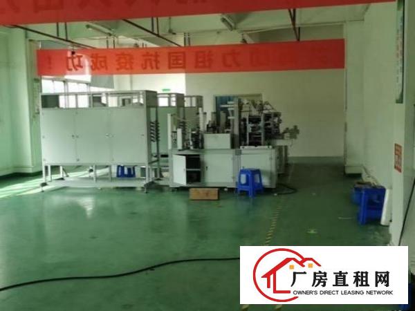 观澜整层1000平厂房带地坪漆带装修出租无转让费