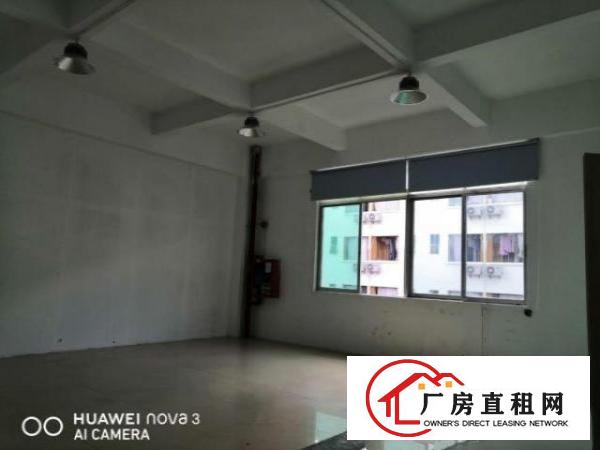  出租龙华区观澜百邦工业园三层800平方厂房
