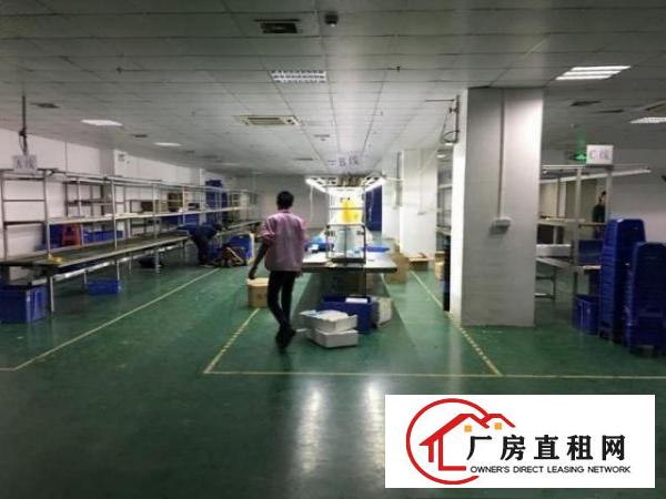  观澜富坑新出楼上600有装修厂房出租，已空出！