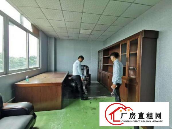  出租龙华区观澜主干道边精装修厂房楼上650㎡