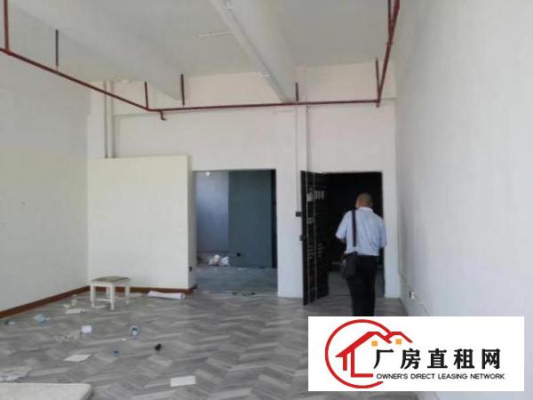  观澜轻轨站边楼上3160平精装厂房大小可分租带消防喷淋