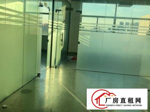  观澜轻轨站边楼上3160平精装厂房大小可分租带消防喷淋