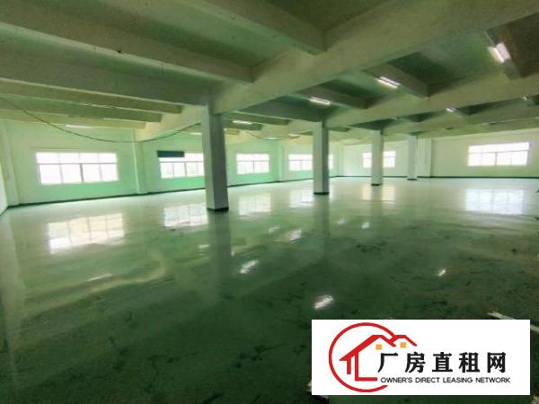  观澜新田观平路边工业区内三楼精装修800平方，大小可分租