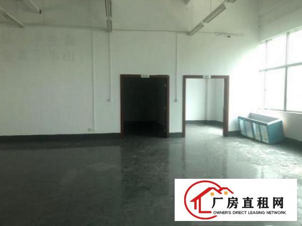  观澜新田主干道旁漂亮厂房仓库！看中的老板随时联系