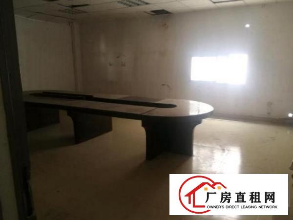  观澜丶新出单一层独门独院厂房，厂房地段好，交通便利。