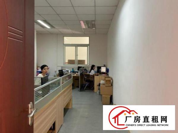  观澜大道地铁口一楼仓库20元720平
