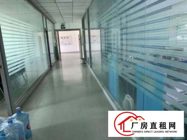  观澜新田原房东精装修厂房出租。
