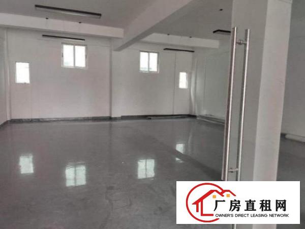  新出深圳观澜工业区一二楼1500方，带办公室，空地大可进大车