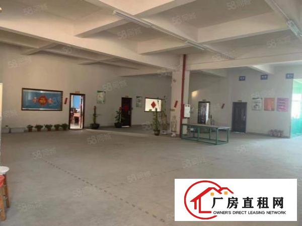  观澜新田主干道旁新出精装修2200平厂房出租无需转让费