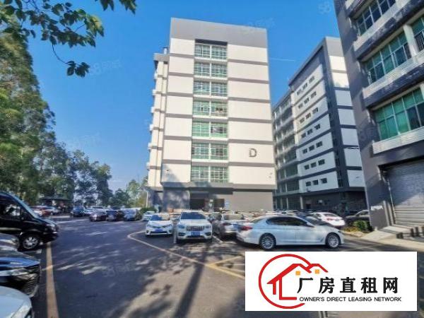  现成装修！无转让费！观澜轻轨站附近工业园楼上350平厂房出租
