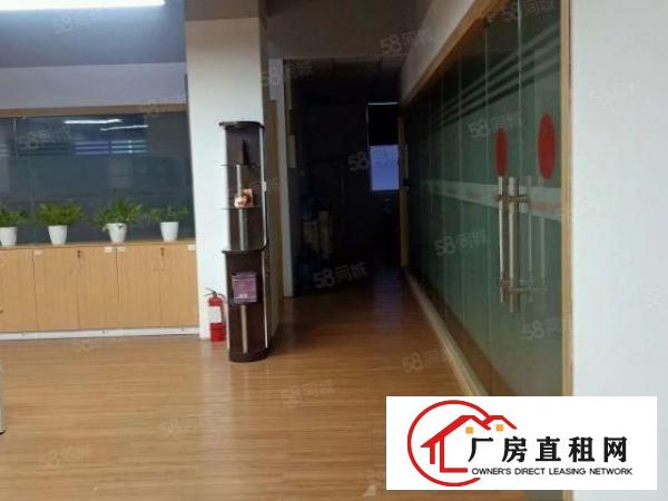  龙华大浪独门独院厂房出租二楼1600平。