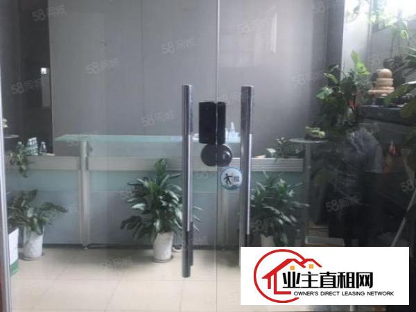  观澜福民楼上220平，带办公室装修，全吊顶，园区形象好，