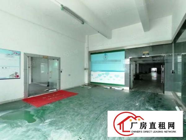  观澜桂花大型工业园区楼上大小可分租。3300平厂房出租