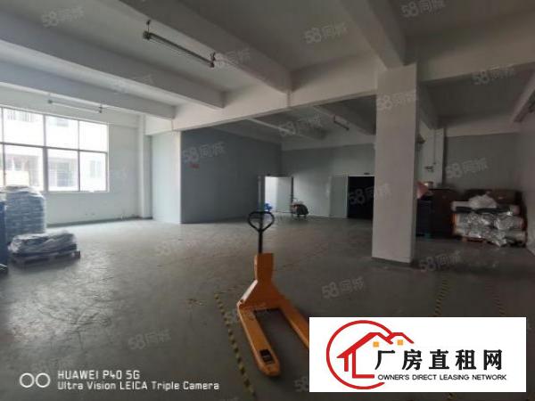  观澜章阁大富工业区花园式厂房楼上带装修1200平方无转让费