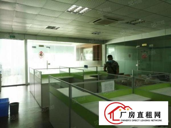  观澜樟坑径下围工业区新出楼上800平方带装修厂房出租