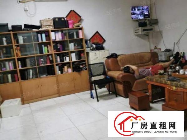  观澜福民新出楼上一整层带精装修厂房出租1200平方