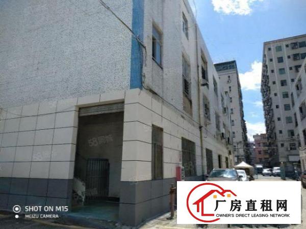  观澜工业园厂房二楼500平方出租，两间办公室一间仓库。
