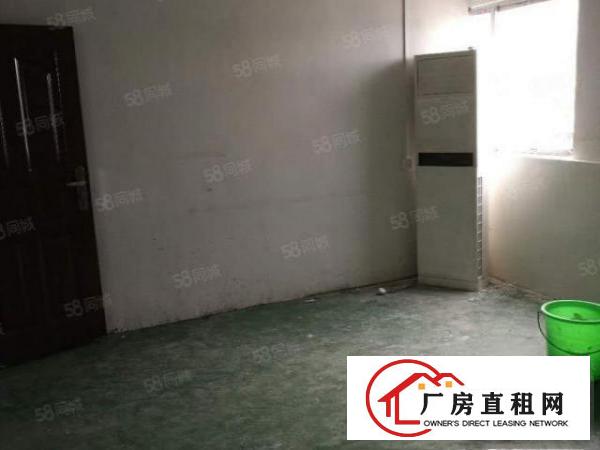  观澜新田新出楼上1500平，大小可分，适合做仓库，价格实惠