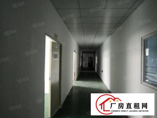  福前路边三楼1050平米现成精装修已空水电齐全