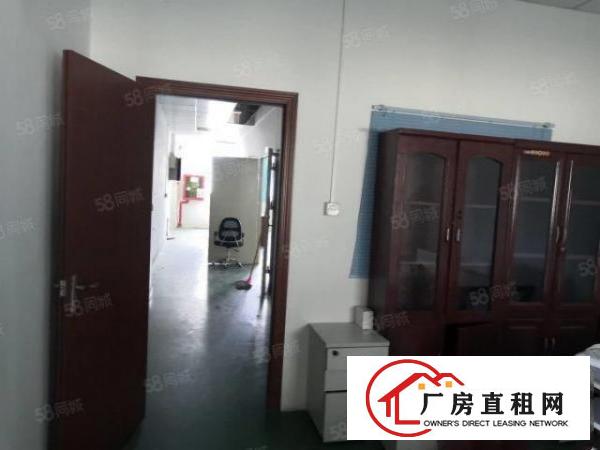 福前路边三楼1050平米现成精装修已空水电齐全