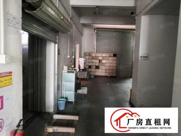  福前路边三楼1050平米现成精装修已空水电齐全