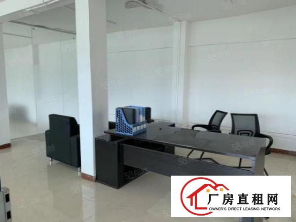  龙澜快速立交桥路口修理厂汽修厂招租位置抢眼
